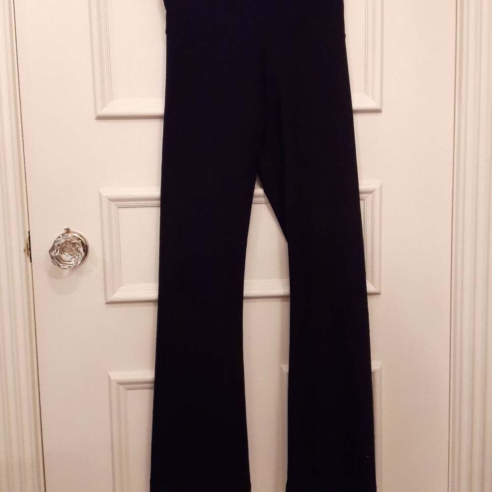 🛍️ NWOT yoga pants